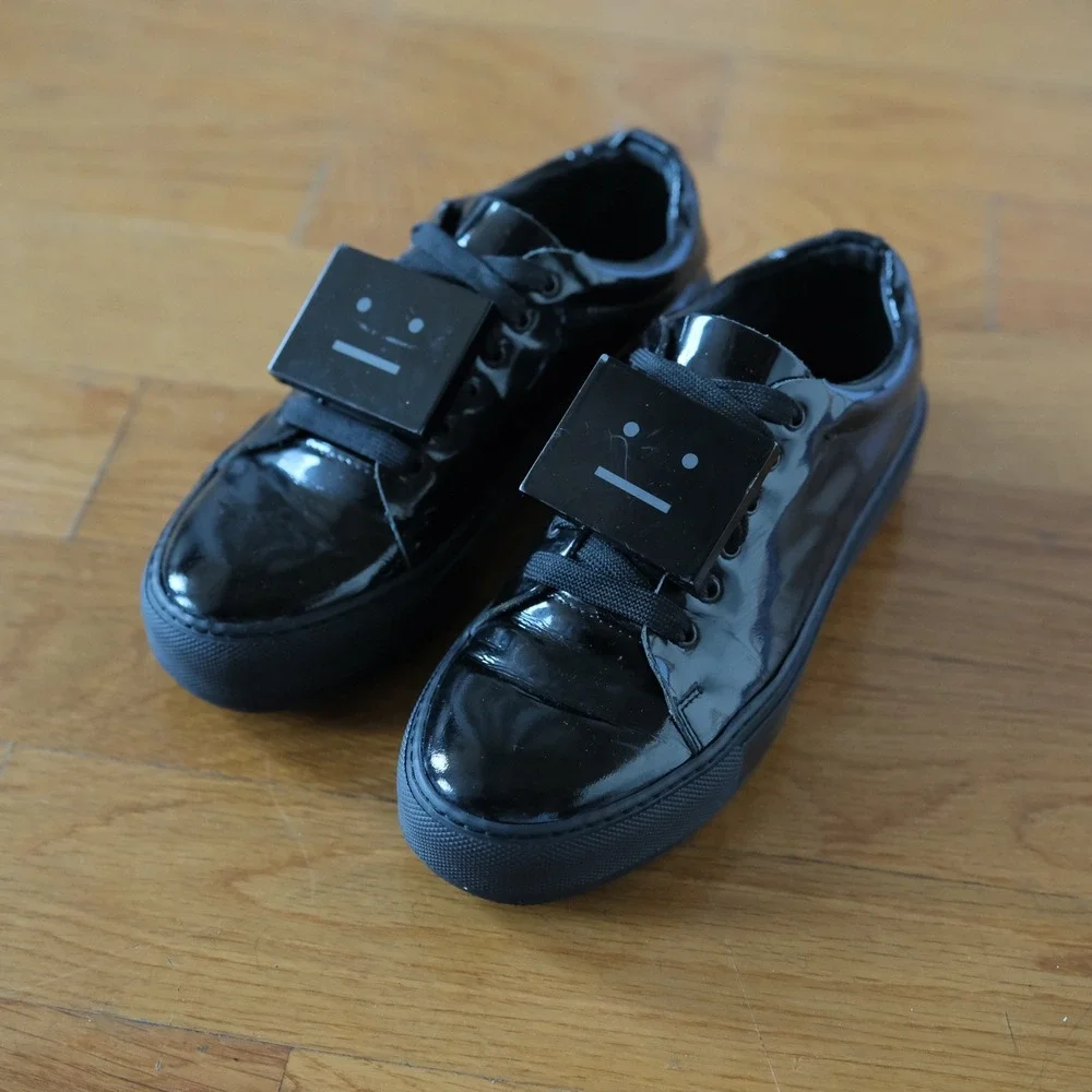 Acne Studios Adriana Sneakers Womens Black Patent Face Plaque Platform 35 Luxury